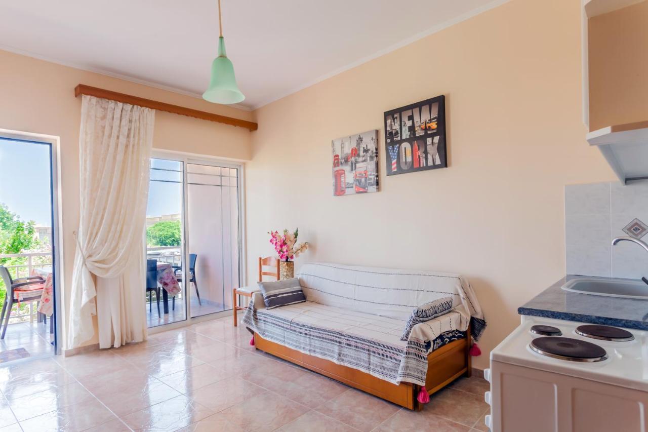Christine Seaside Apartments In Chania スタロス エクステリア 写真