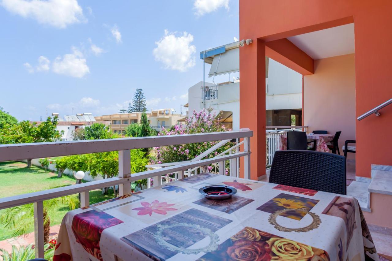 Christine Seaside Apartments In Chania スタロス エクステリア 写真