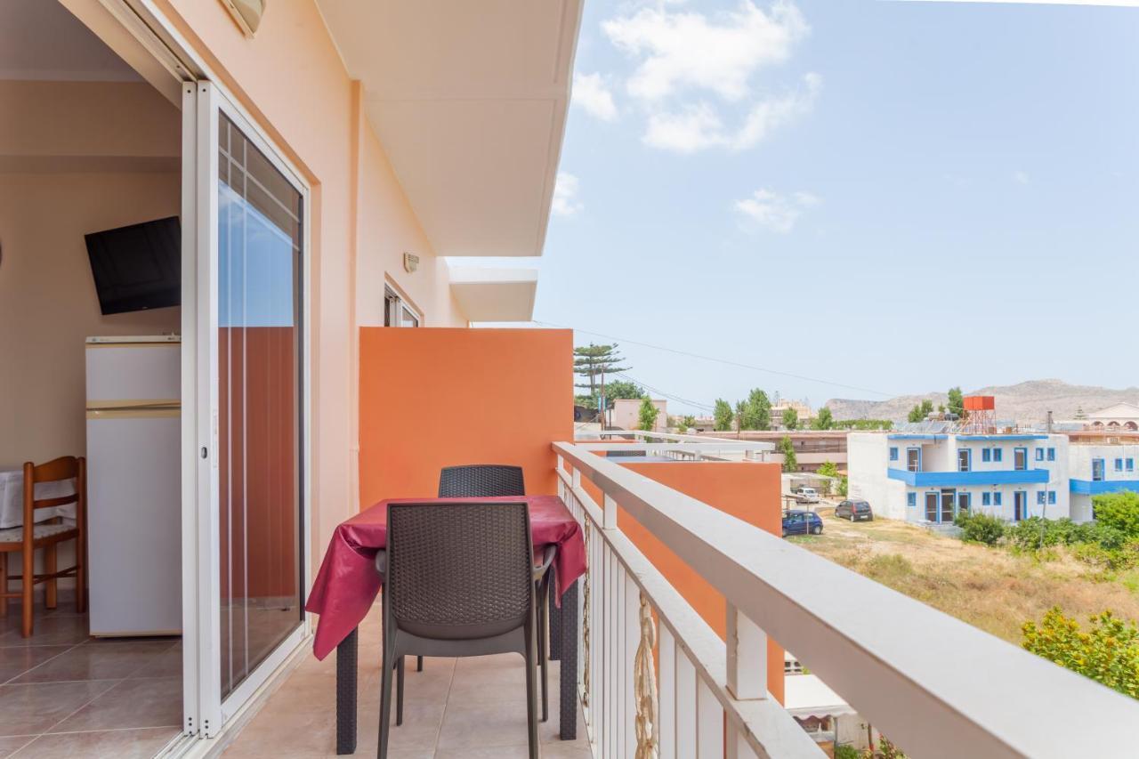 Christine Seaside Apartments In Chania スタロス エクステリア 写真