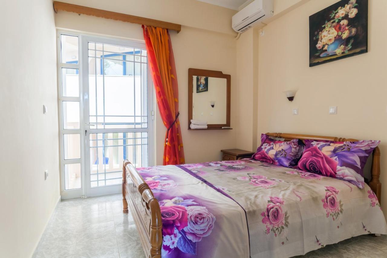 Christine Seaside Apartments In Chania スタロス エクステリア 写真