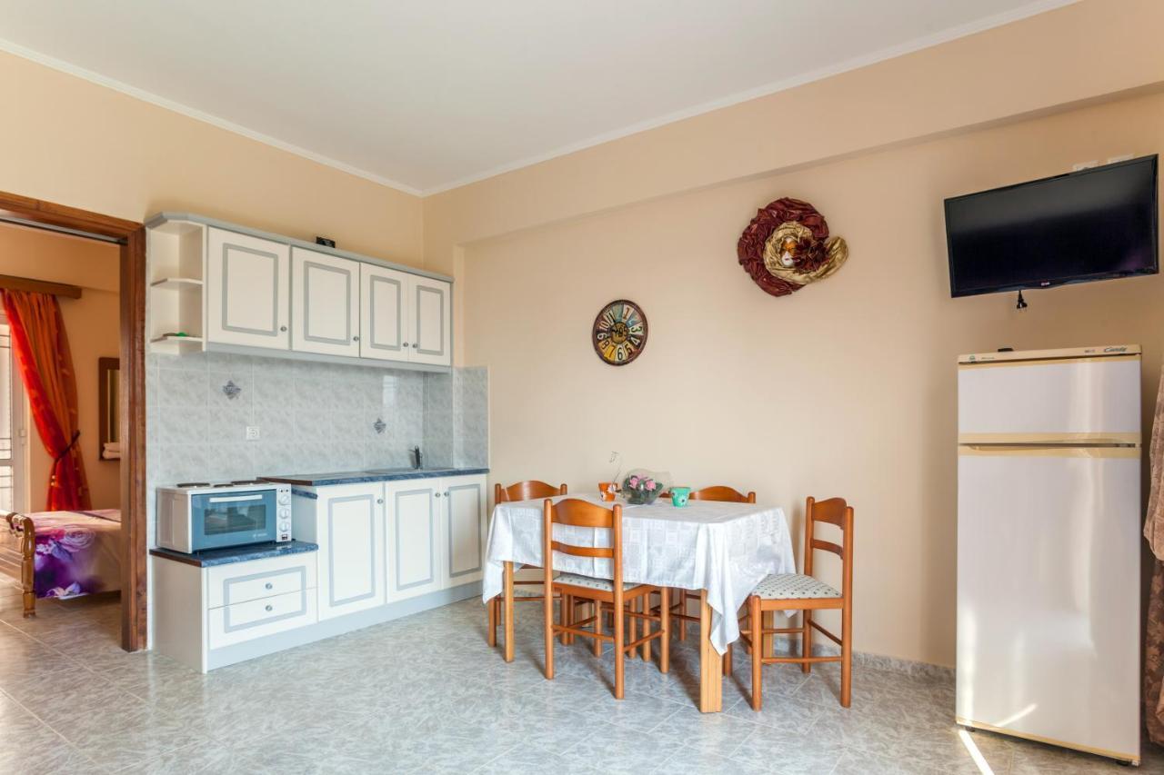 Christine Seaside Apartments In Chania スタロス エクステリア 写真