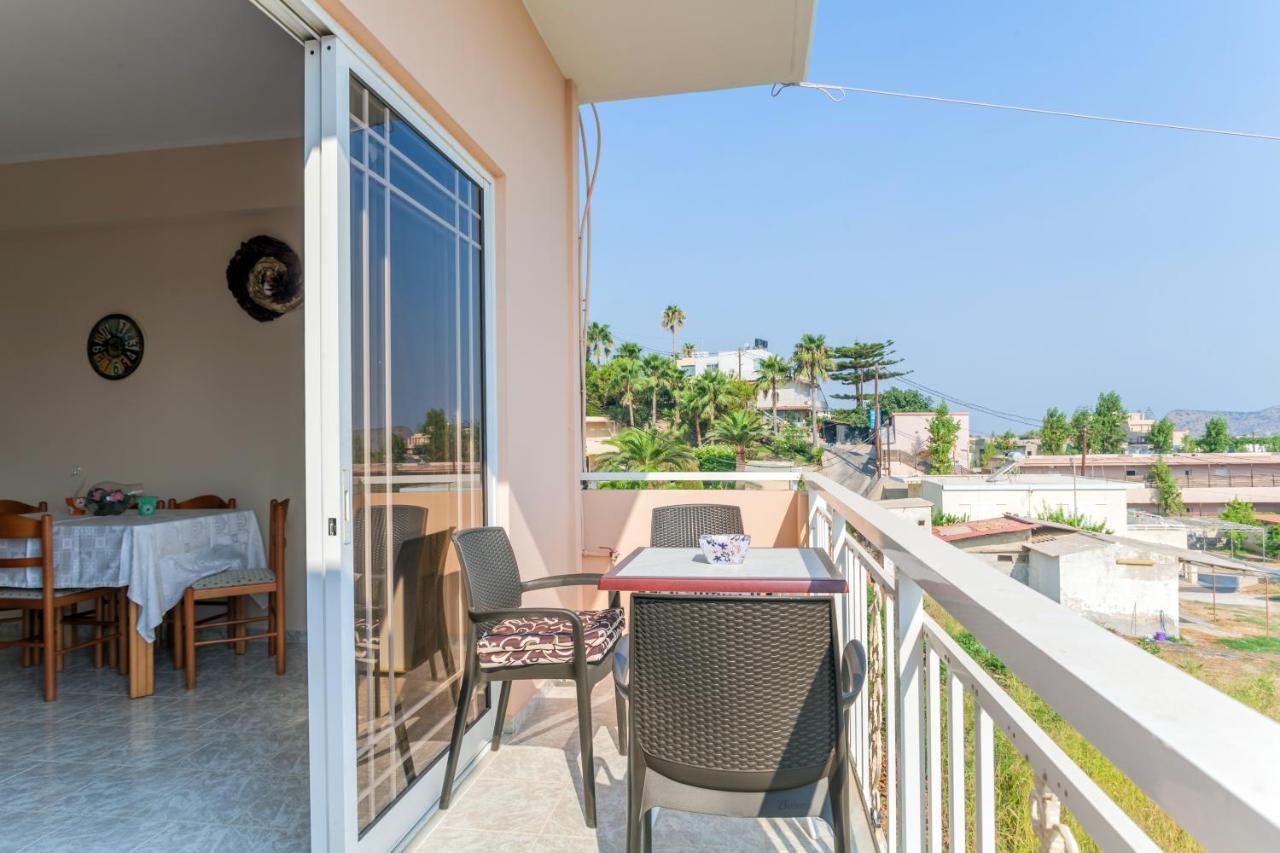 Christine Seaside Apartments In Chania スタロス エクステリア 写真