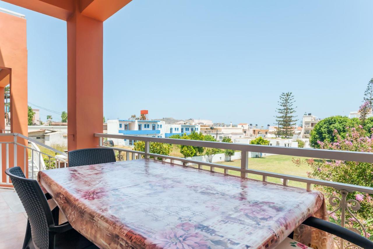 Christine Seaside Apartments In Chania スタロス エクステリア 写真