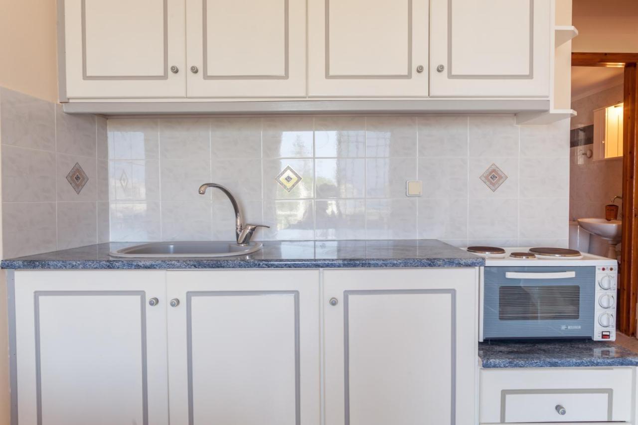 Christine Seaside Apartments In Chania スタロス エクステリア 写真