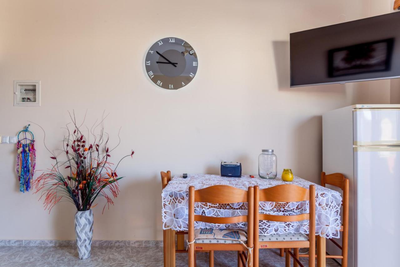 Christine Seaside Apartments In Chania スタロス エクステリア 写真