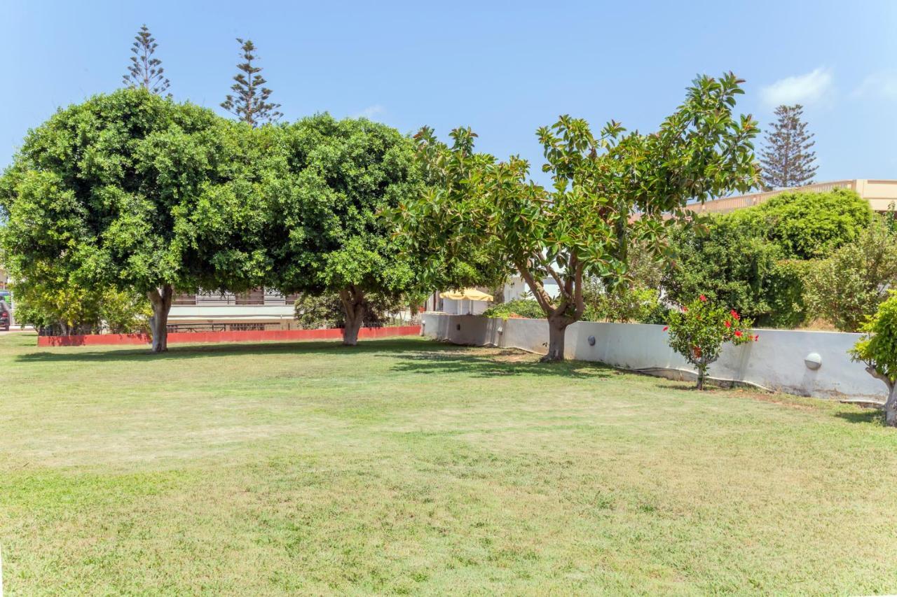 Christine Seaside Apartments In Chania スタロス エクステリア 写真