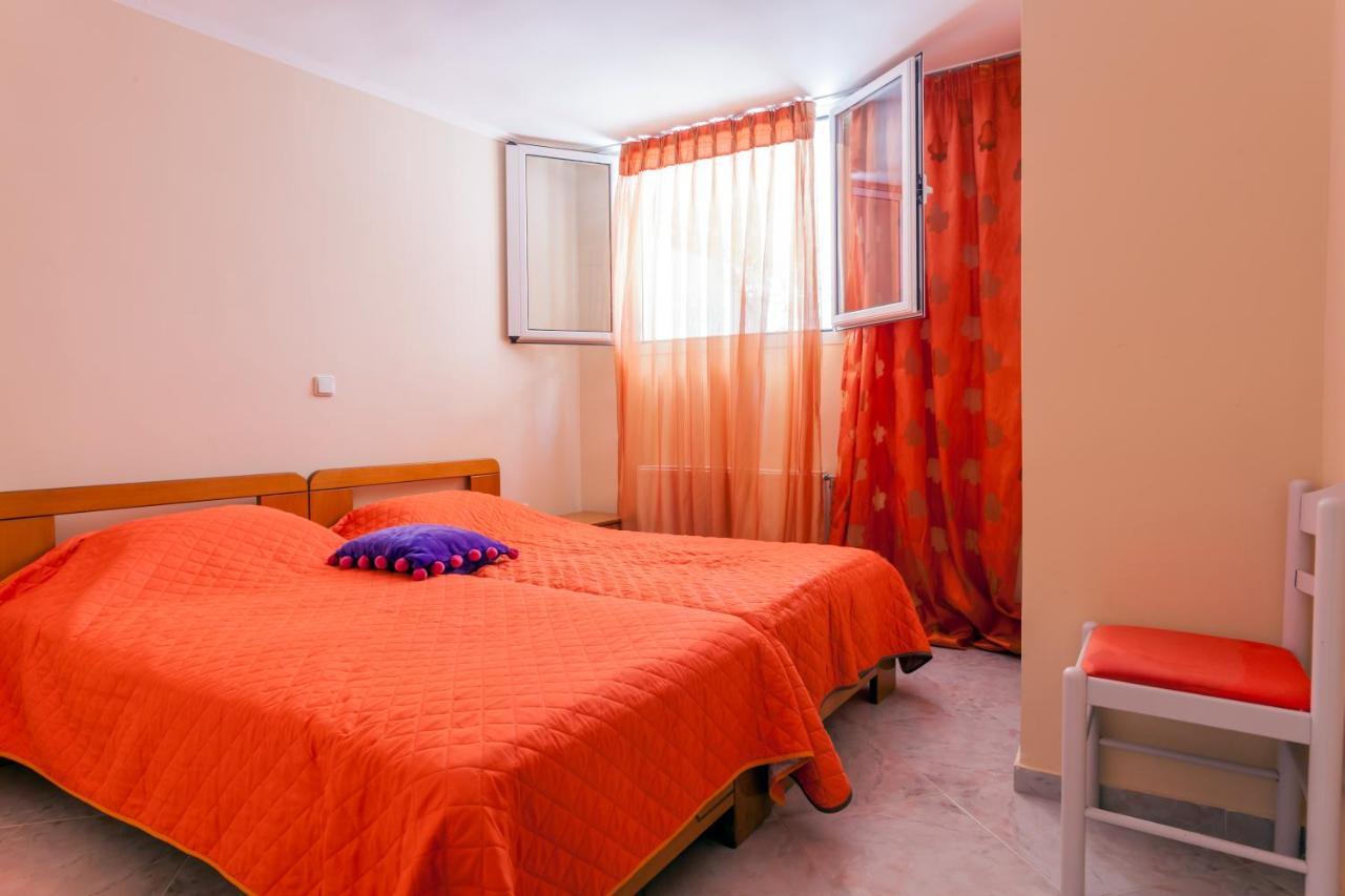 Christine Seaside Apartments In Chania スタロス エクステリア 写真